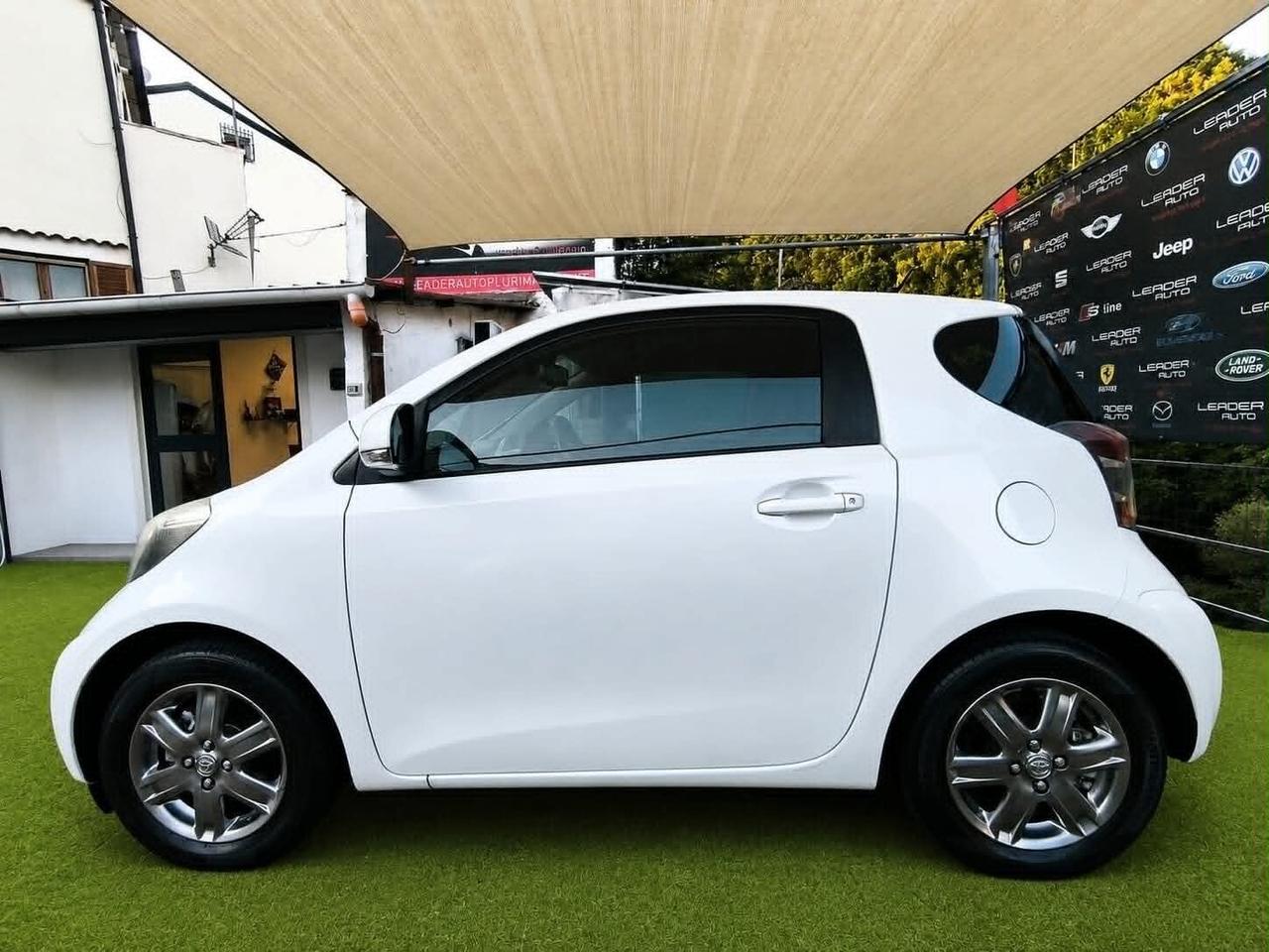 Toyota iQ 1.0