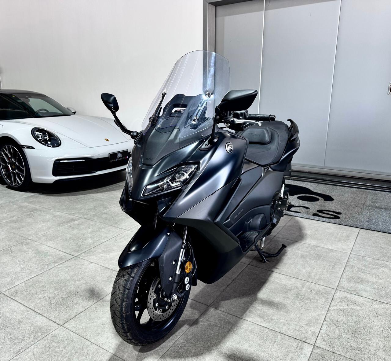 Yamaha TMAX 560 Matt Black
