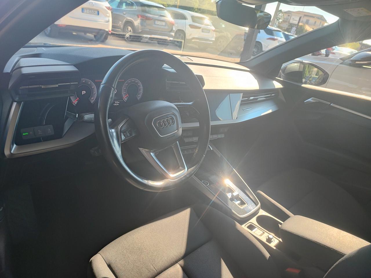 Audi A3 SPB 30 g-tron S tronic line edition