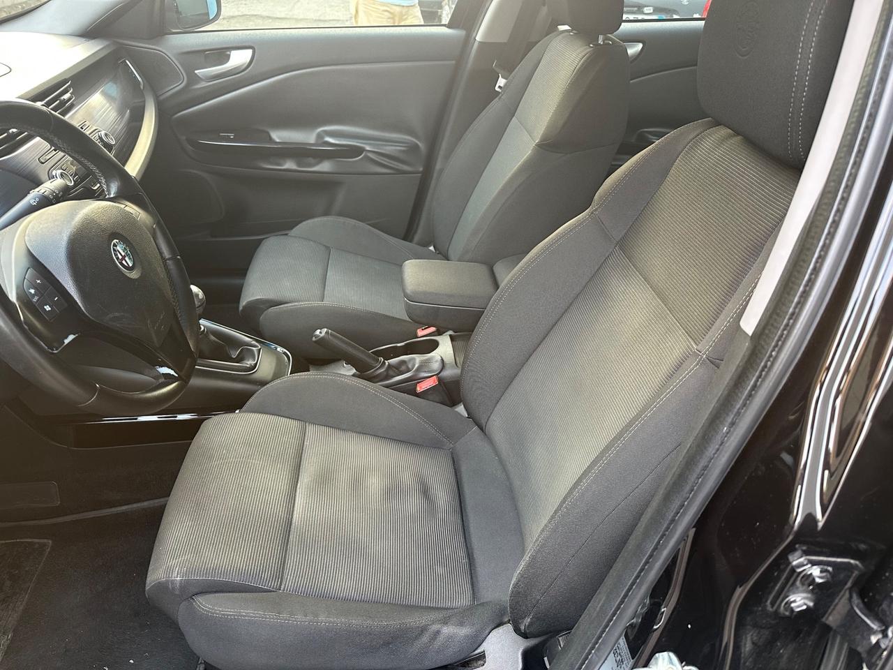 Alfa Romeo Giulietta 1.6 JTDm NEOPATENTATI