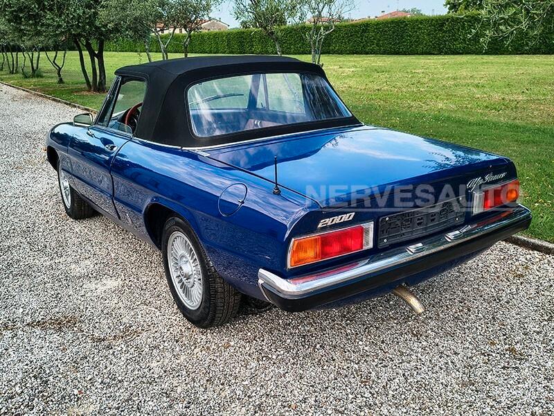 Alfa Romeo Spider Duetto 2000 Blu Interni Beige 1974
