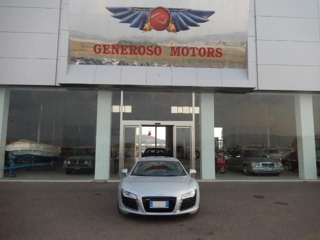 Audi R8 4.2 V8 Fsi Quattro R Tronic