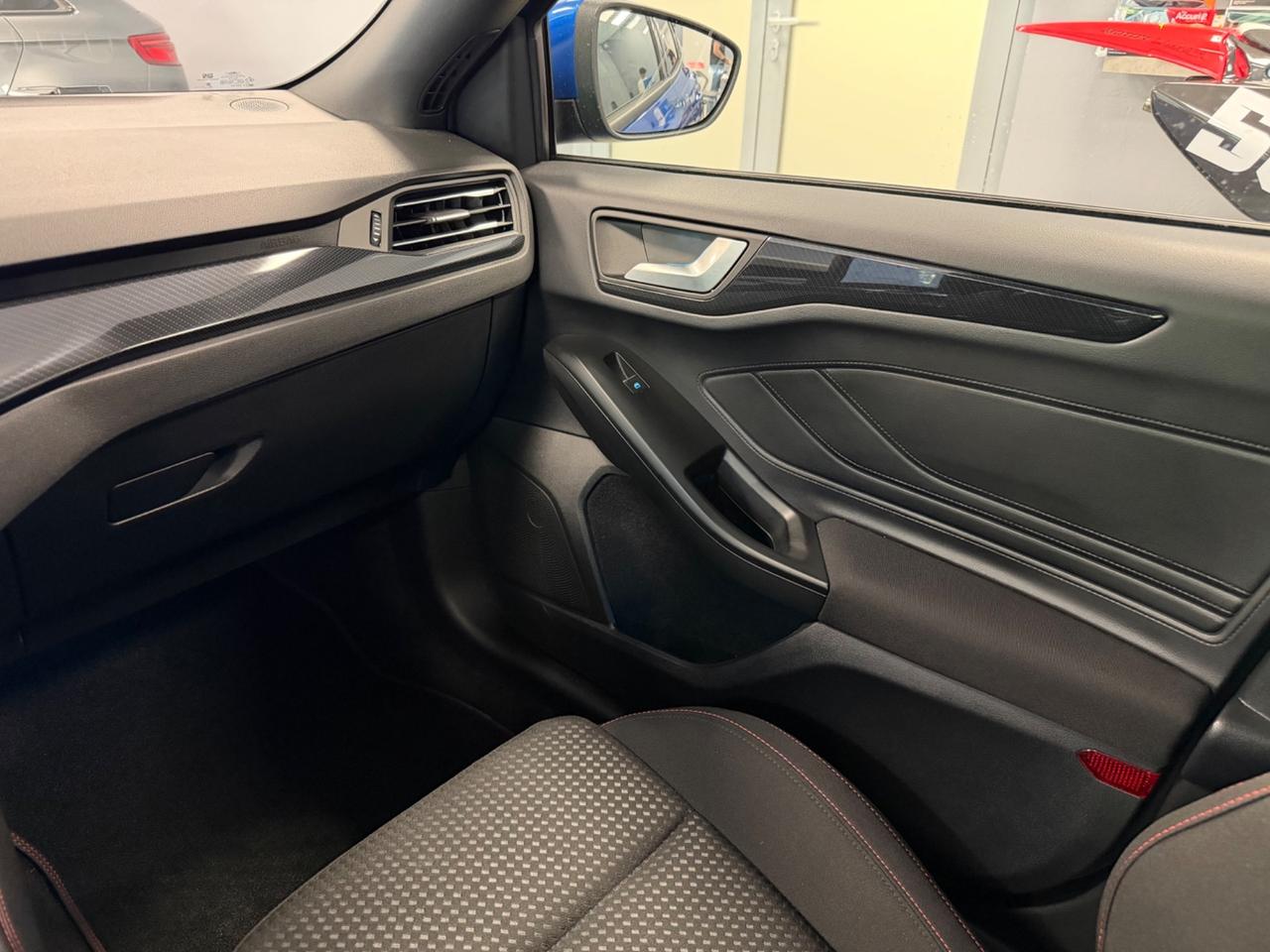 Ford Focus 1.0 EcoBoost Hybrid 155 CV Powershift 5p. ST-Line X