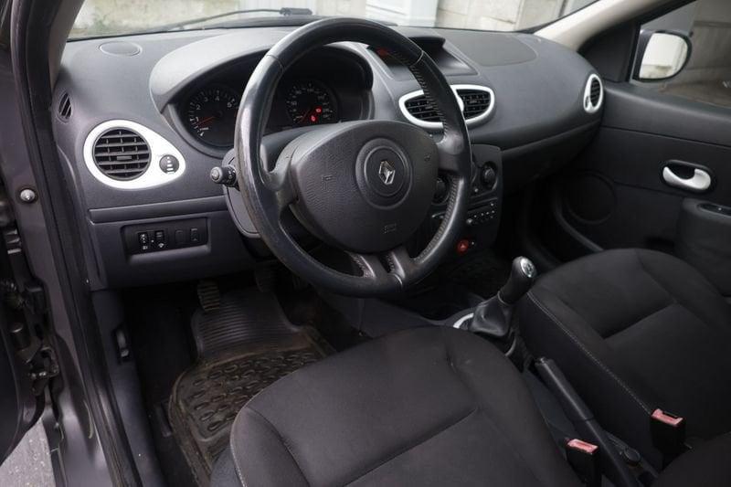 Renault Clio Renault Clio 1.2 16V 5 porte Yahoo! 75 CV Unicoproprietario