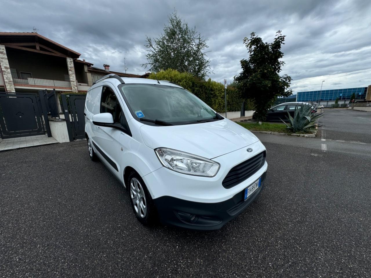 Ford Tourneo Courier Tourneo Courier 1.5 TDCI 95 CV Titanium