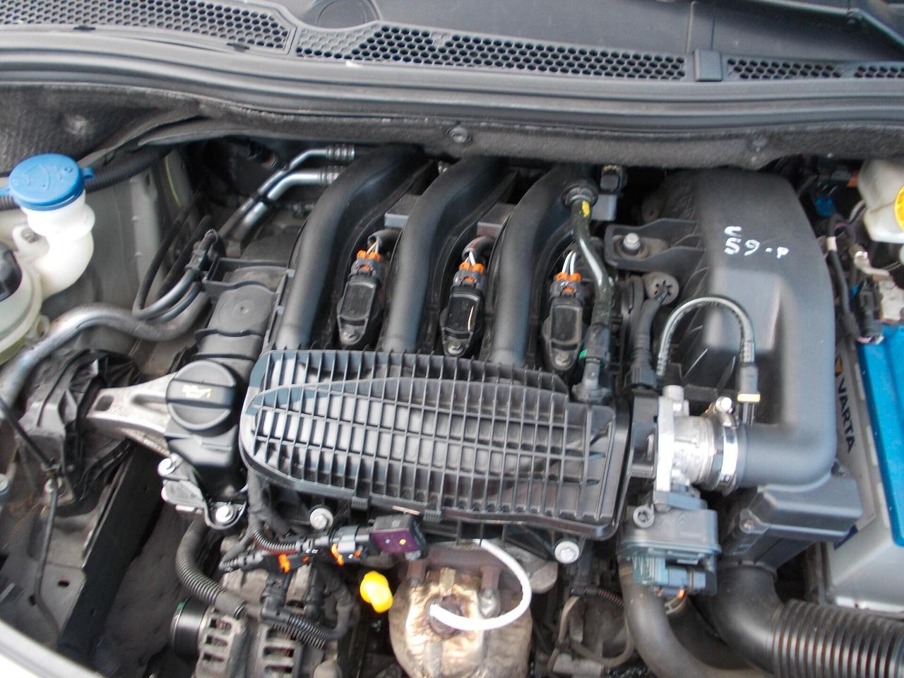 Peugeot 208 PureTech 12- 5 porte Allure-KM94130-X NEOPATENTATI