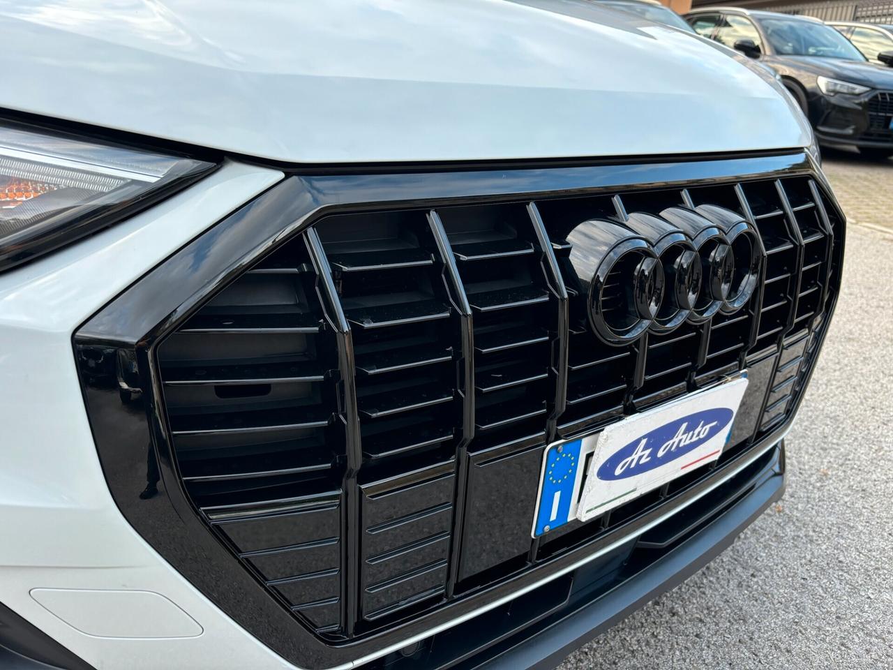 Audi Q3 35 TDI S tronic IDENTITY BLACK - SPORT