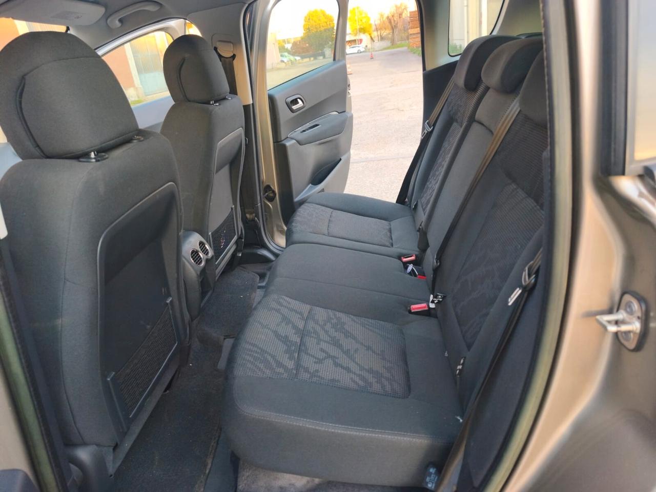 Peugeot 3008 2013----1.6 Diesel