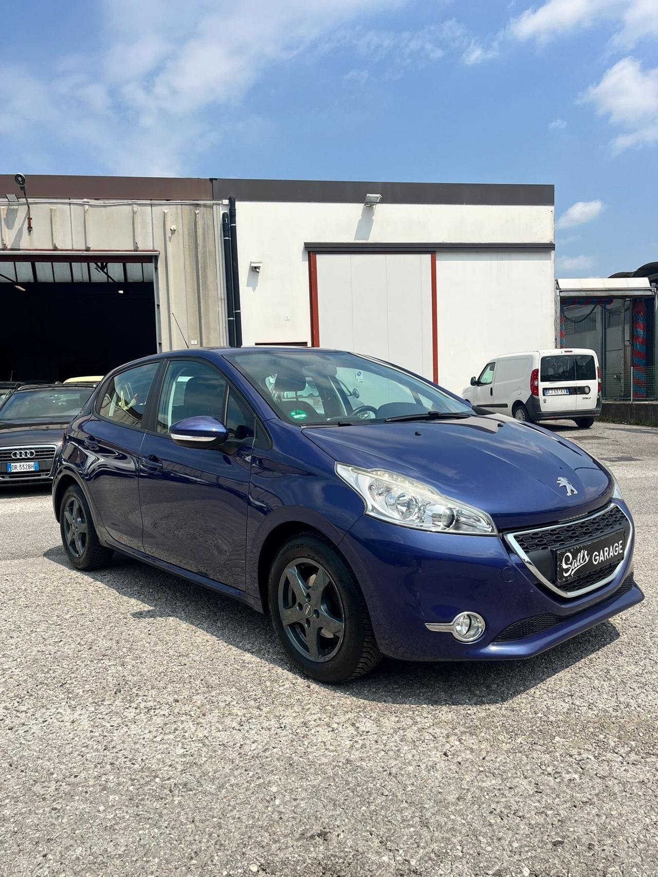 Peugeot 208 1.2 Neopatentati
