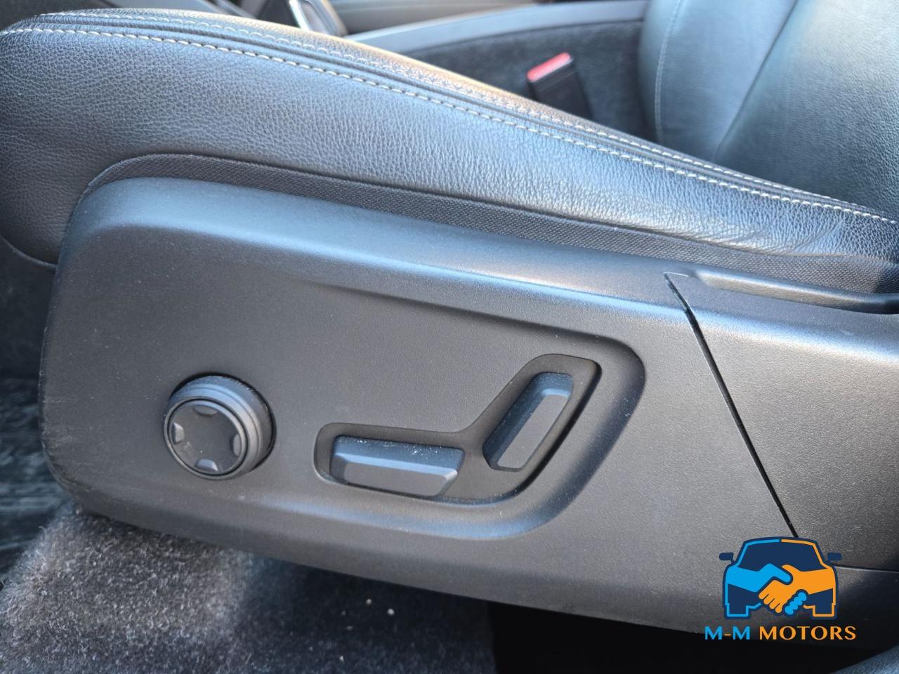 VOLVO XC40 D4 AWD Geartronic Momentum