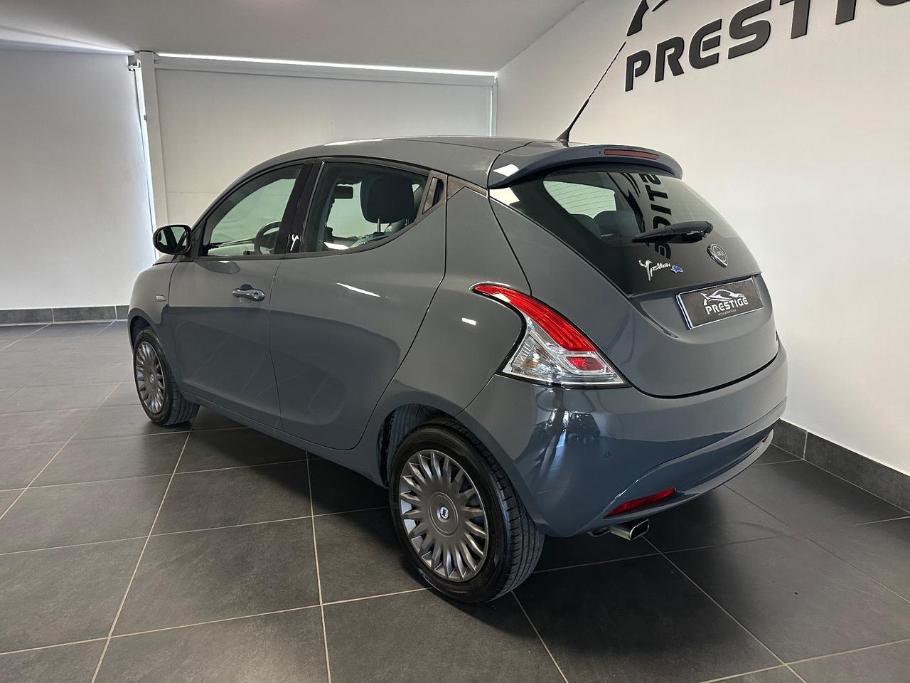 LANCIA YPSILON 1.3 MJT 95CV NEOPATENTATI