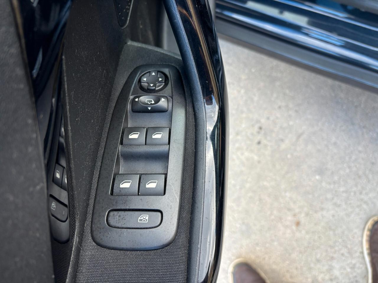 Peugeot 2008 BlueHDi TETTO PANORAMICO -2019