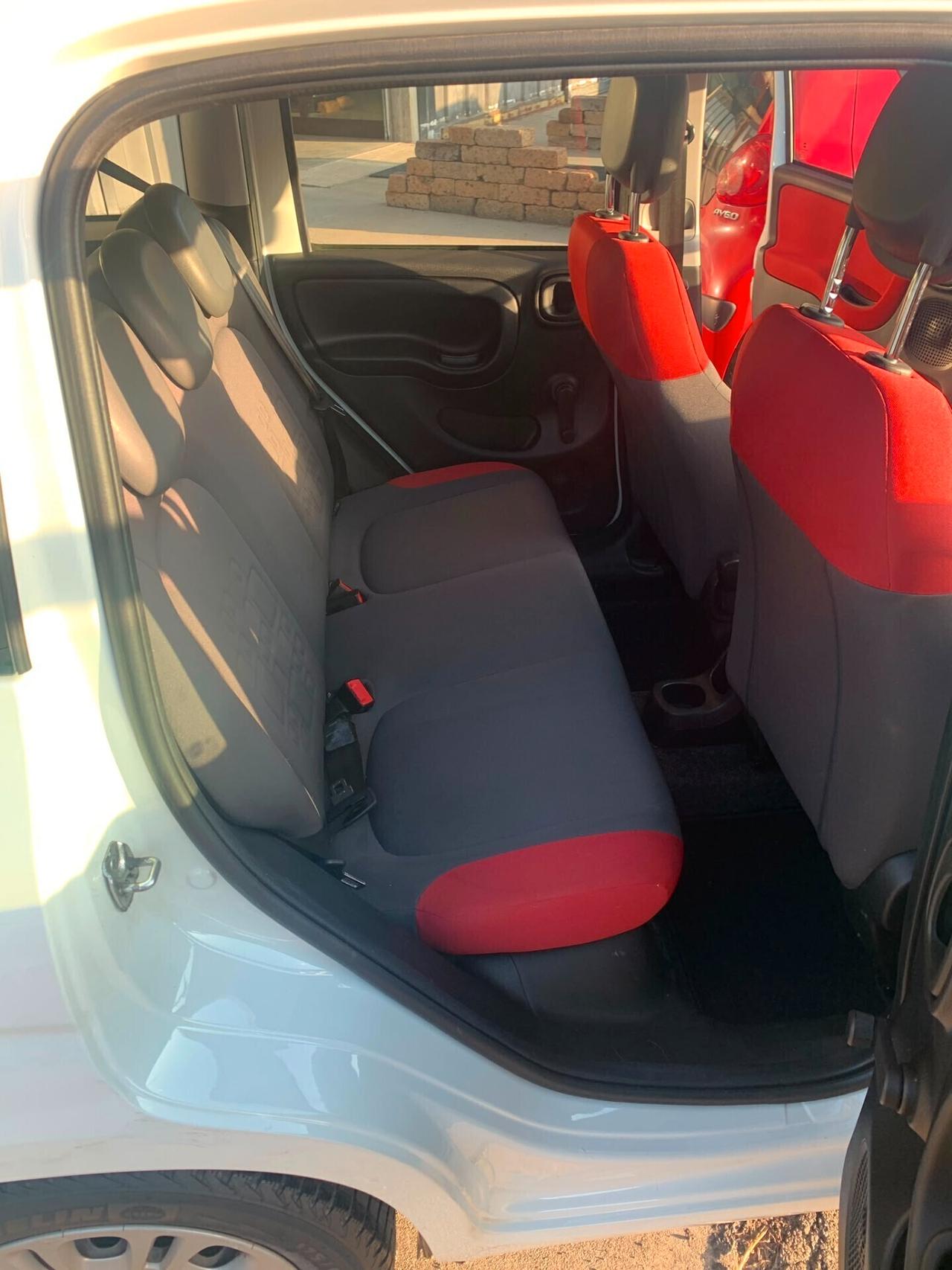 Fiat Panda TDI anno 2016 , km 120.000, 1300 cc, manutentata, 5 porte , unico proprietario, clima vivavoce