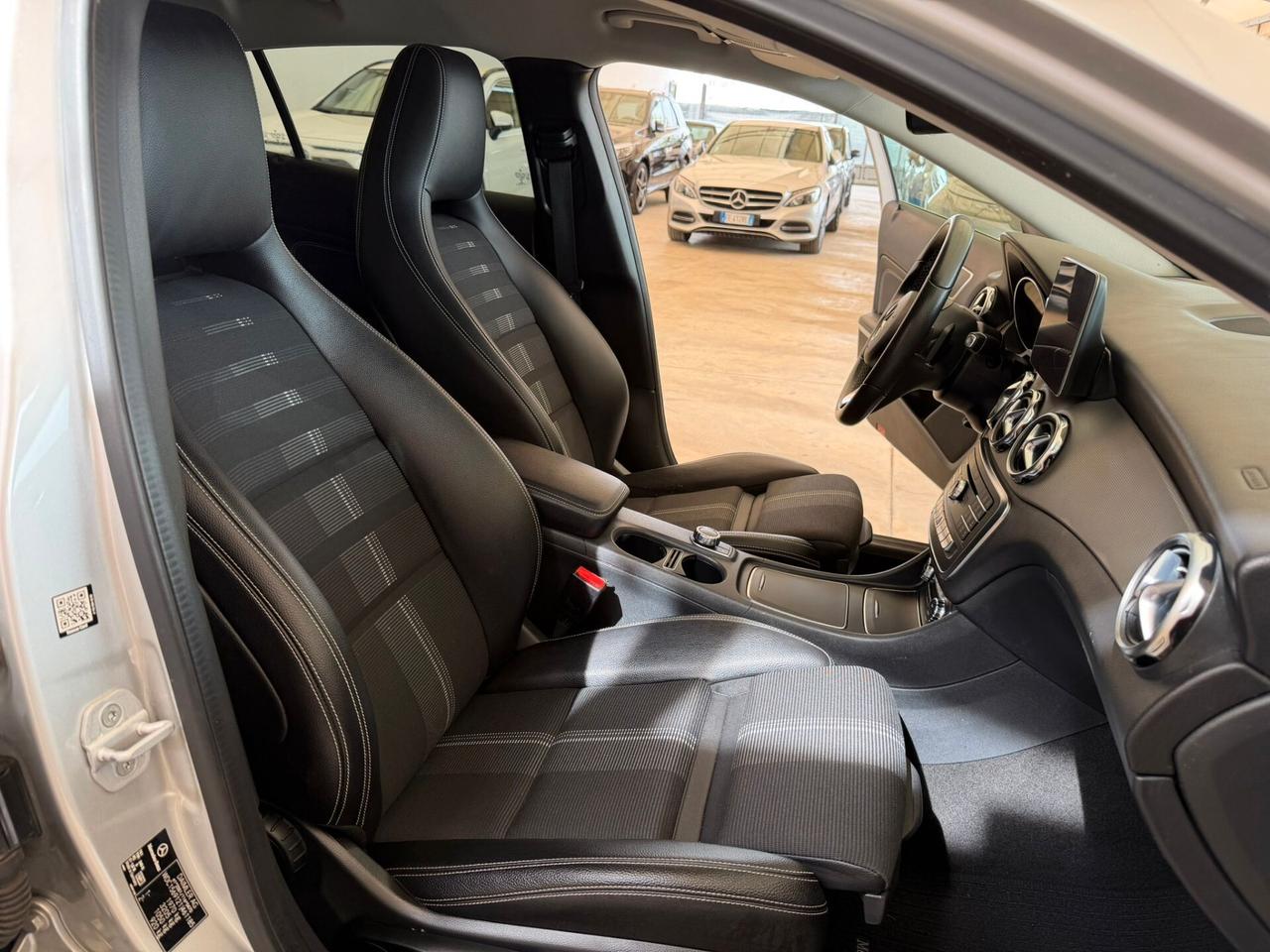 Mercedes-benz GLA 180 d Sport Restyling