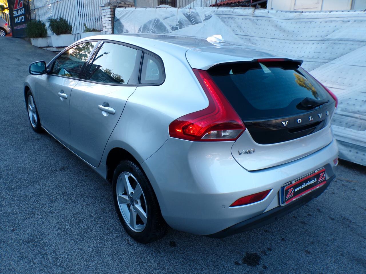 Volvo V40 D2 1.6