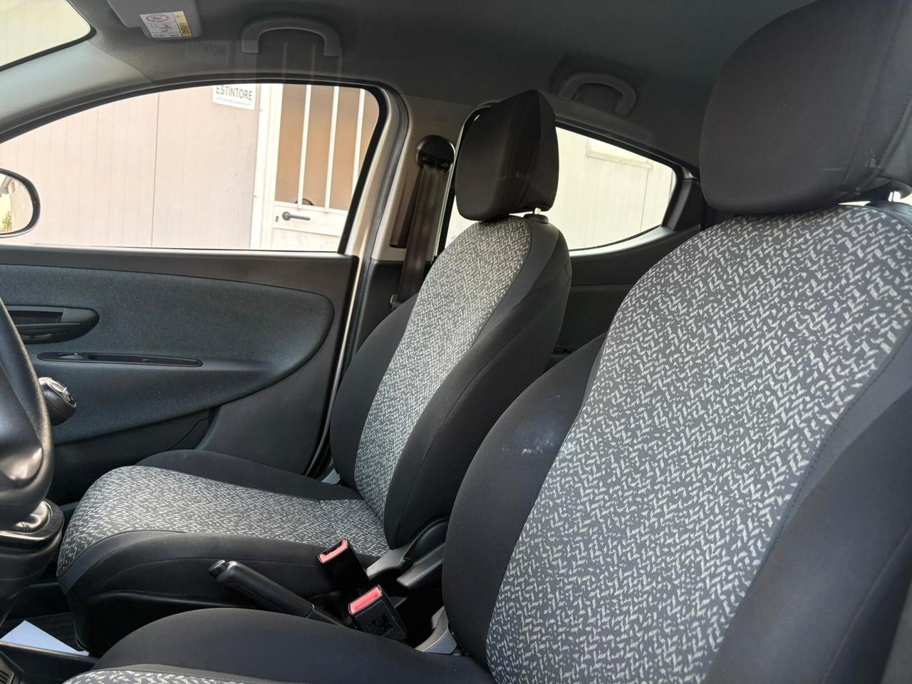 Lancia Ypsilon 0.9 TwinAir 5 porte Metano Ecochic Gold