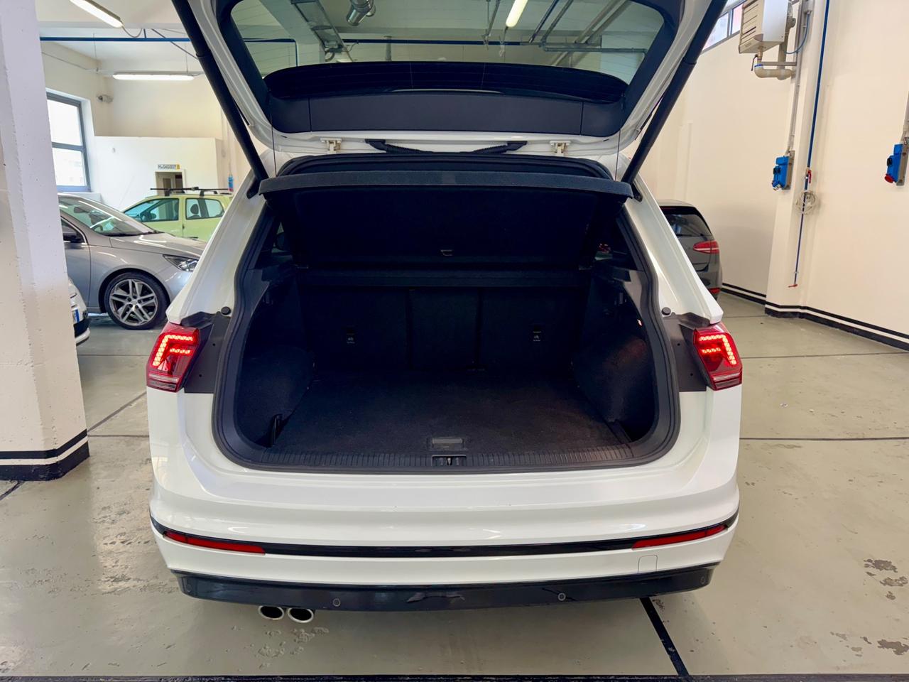 Volkswagen Tiguan R- Line - DSG - FULL - SOLO 80.000 KM