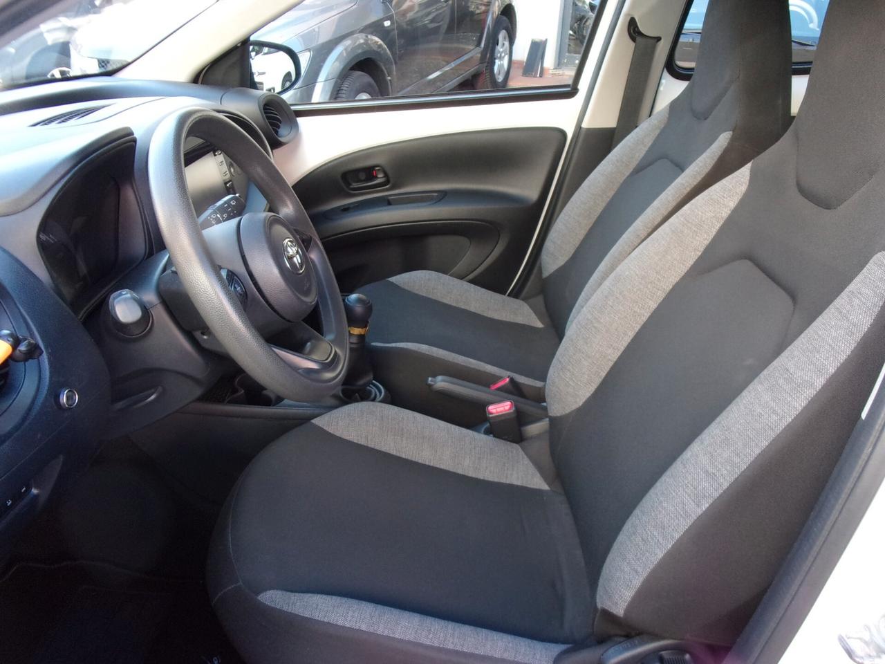 Toyota Aygo X 1.0 VVT-i 72 CV 5 porte Trend Air