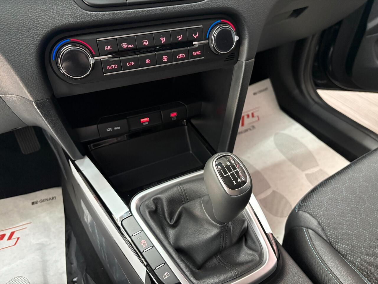 Kia XCeed 1.0 T-GDI GPL di SERIE Business 115cv ITALIANA Km0