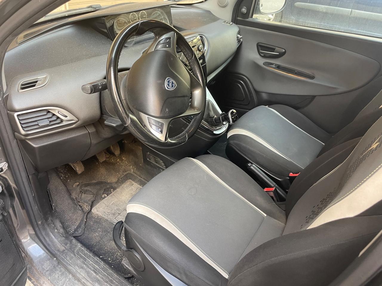 Lancia Ypsilon 1.2 69 CV 5 porte “PERFETTA”