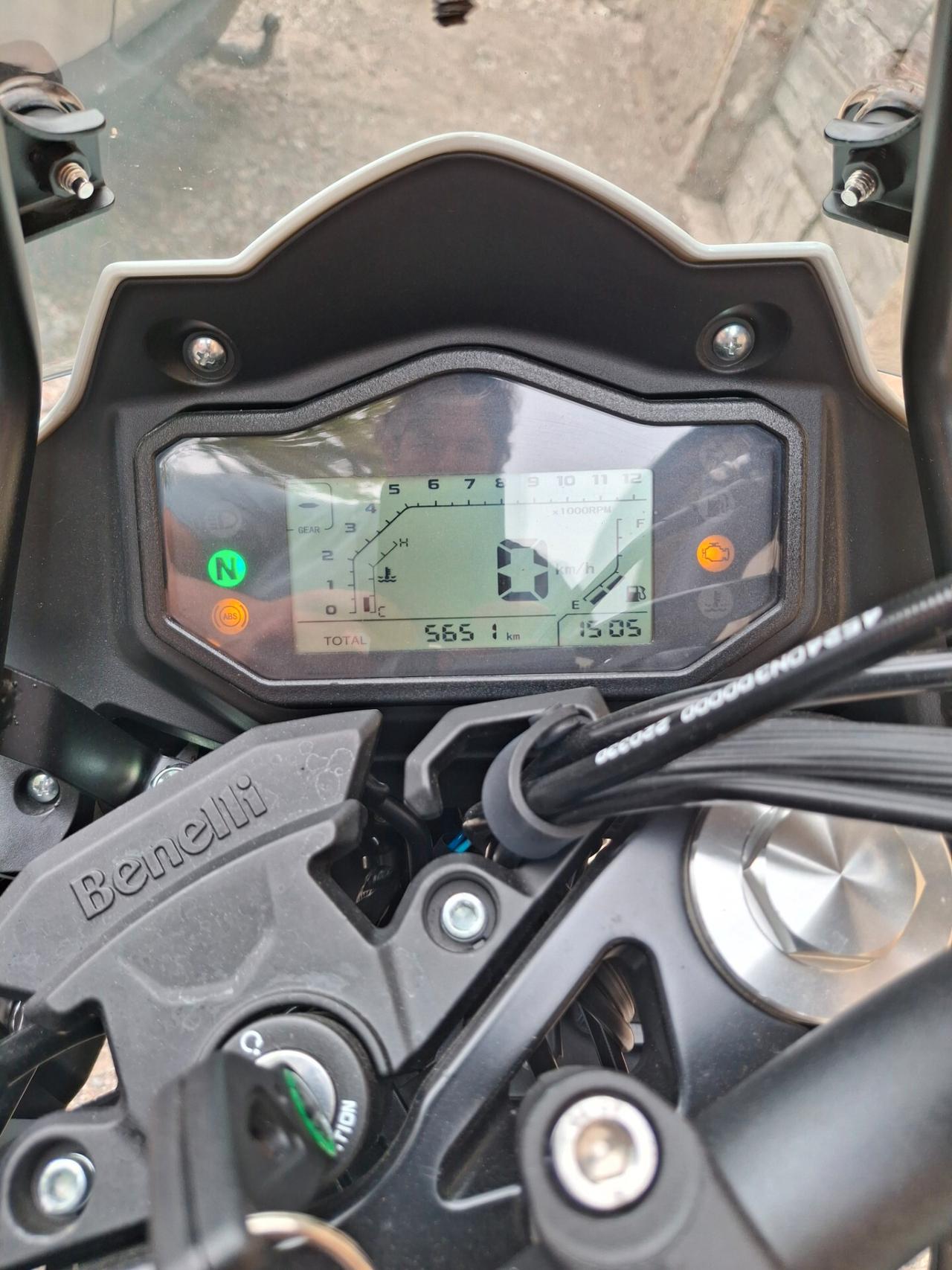 Benelli TRK 251