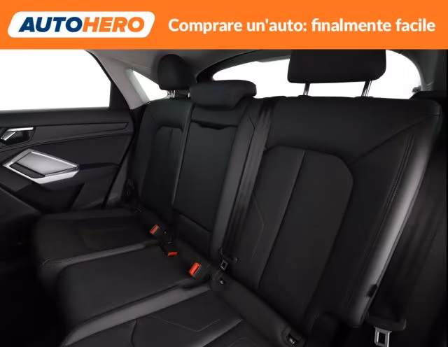 AUDI Q3 35 TDI