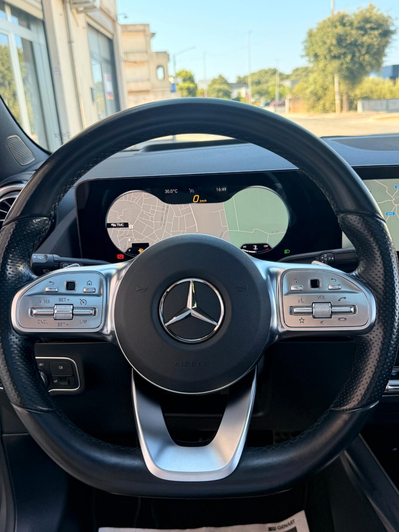 Mercedes-benz GLA 250 Premium auto AMG LINE CON TETTO APRIBILE/PANORAMICO,LUCI SOFFUSE,TELECAMERA,APPLE CARPLAY,ANDROID AU