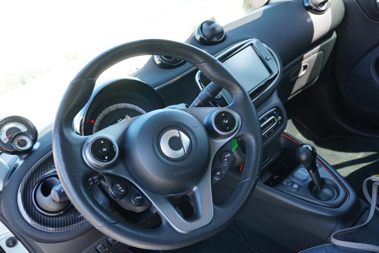 Smart ForTwo EQ cabrio Passion BRABUS 2021