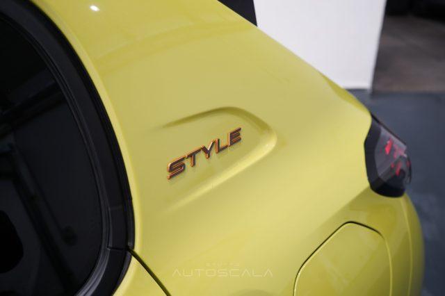 PEUGEOT 208 1.2 Hybrid 110cv e-DCS6 Style