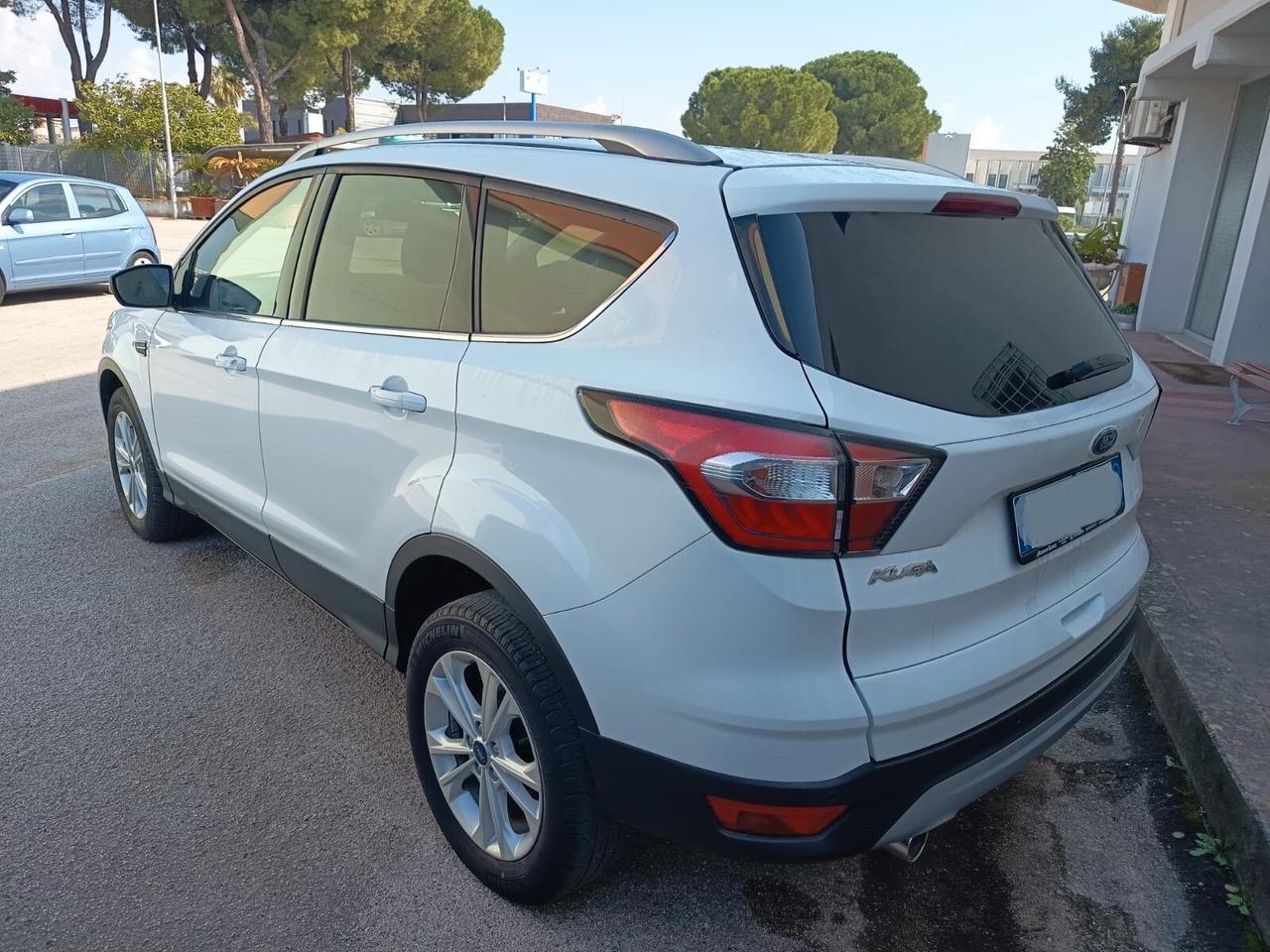 Ford Kuga 1.5 TDCI 120 CV S&S 2WD Titanium