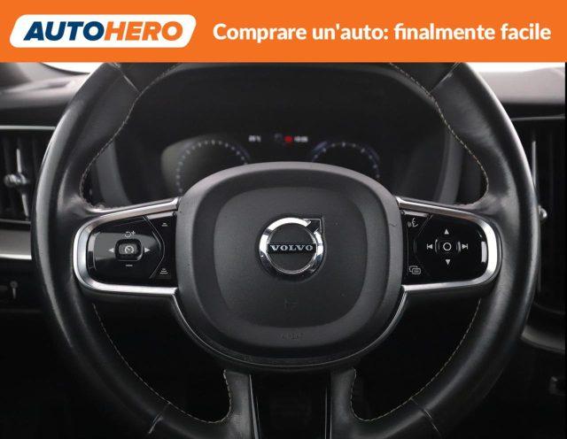 VOLVO XC60 B4 Geartronic R-design