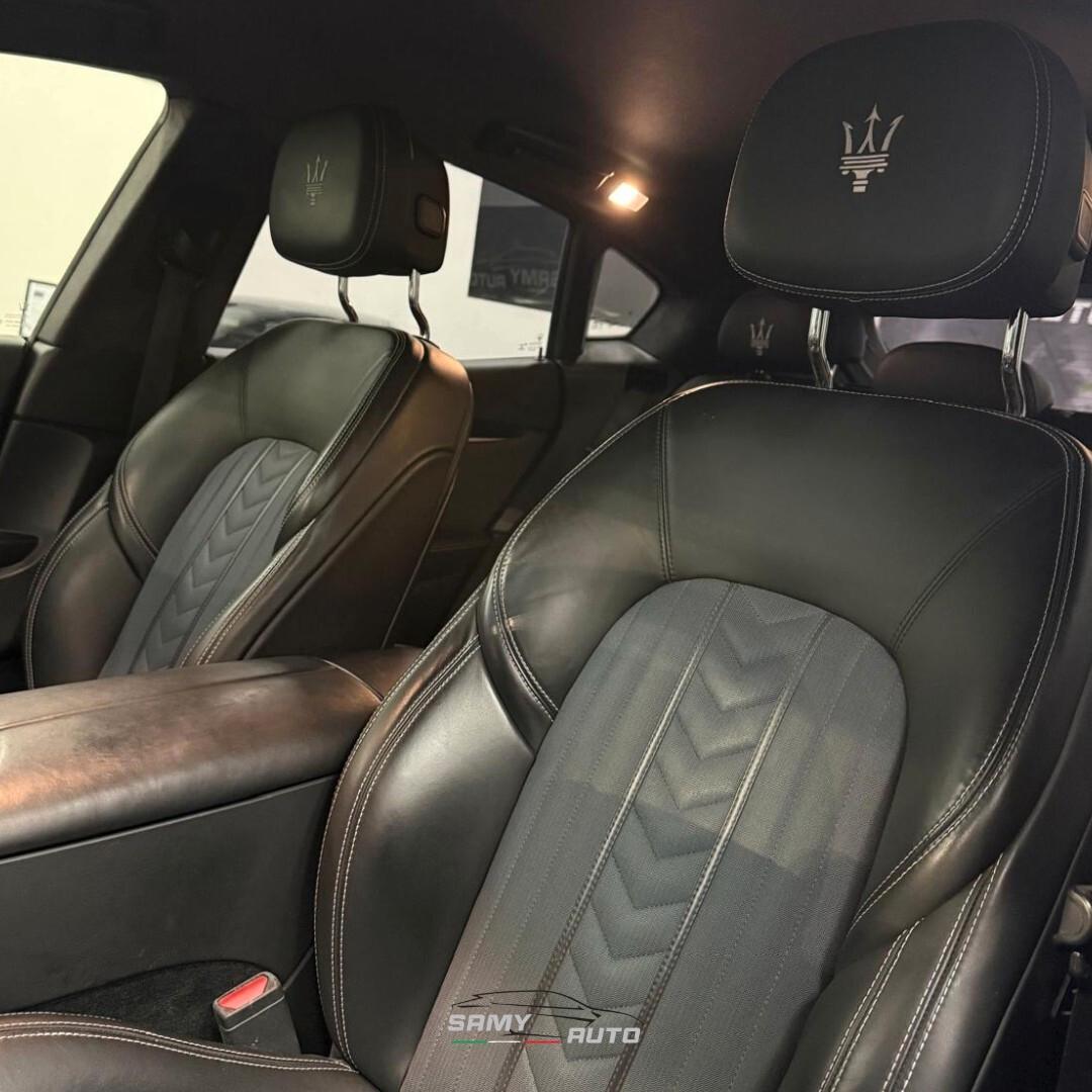 Maserati Levante V6 Diesel Granlusso Nerissimo