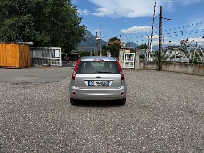 Ford Fiesta 1.2 16V 5p. Titanium