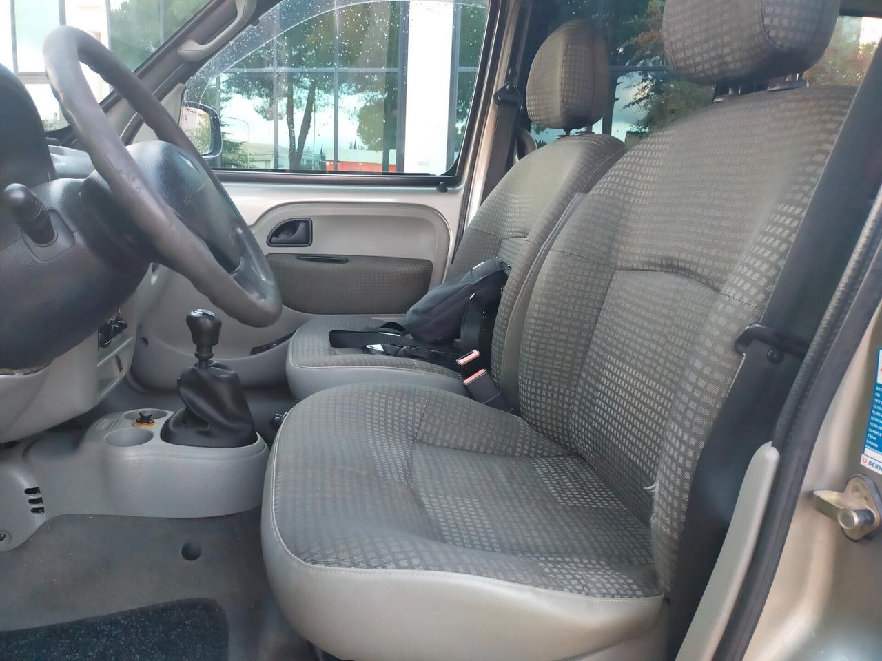 Renault kangoo 1.9 dci 4x4 adatta per neopatentati