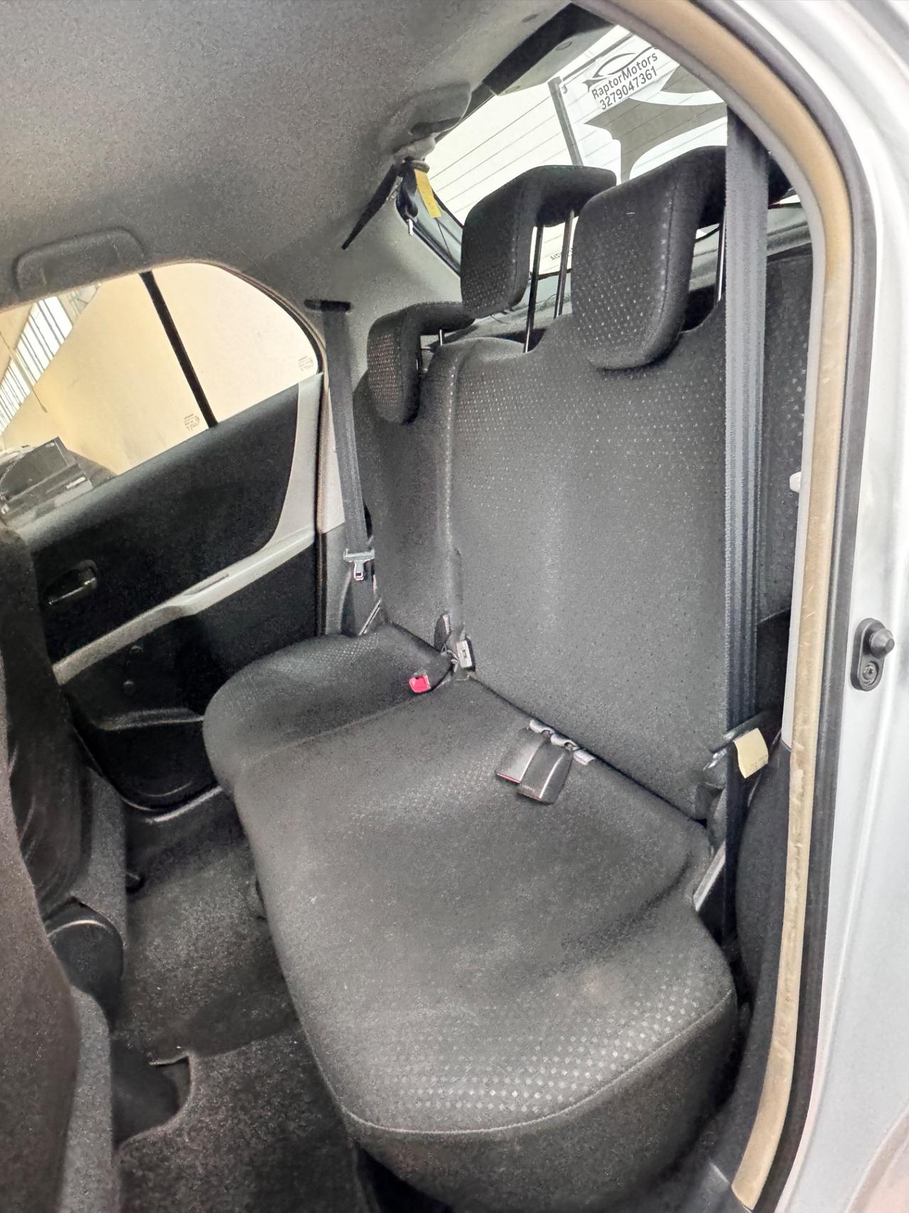 Toyota Yaris 1.3 5 porte 2011