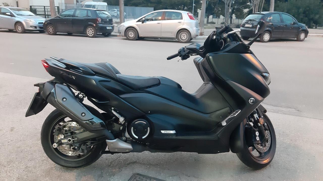 Yamaha T Max 560