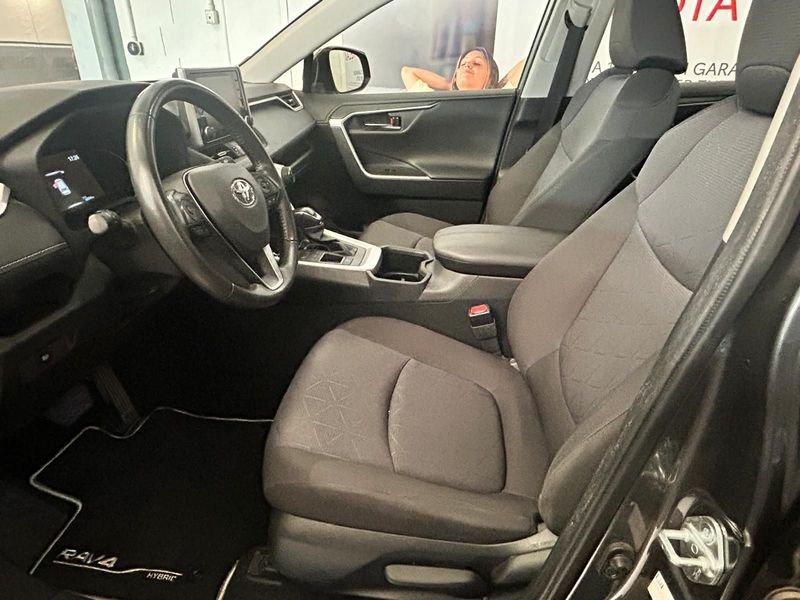 Toyota RAV4 Rav4 2.5 vvt-ie h Active 2wd 218cv e-cvt