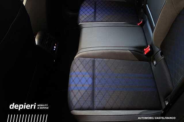 Volkswagen Golf R 2.0 TSI R DSG 4Motion Akrapovic