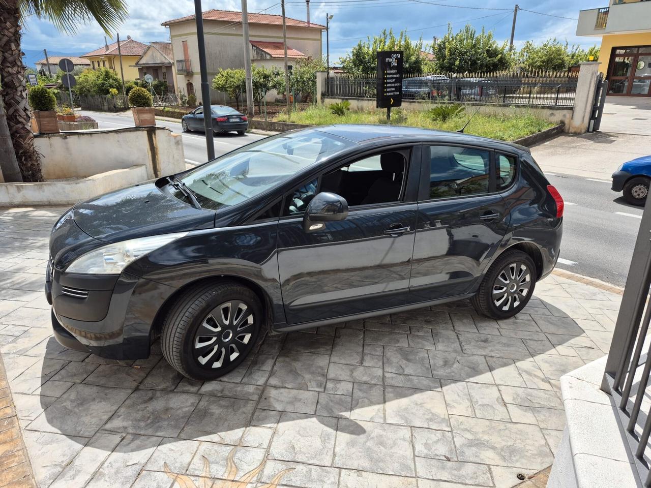 Peugeot 3008 1.6 HDi 110CV Premium