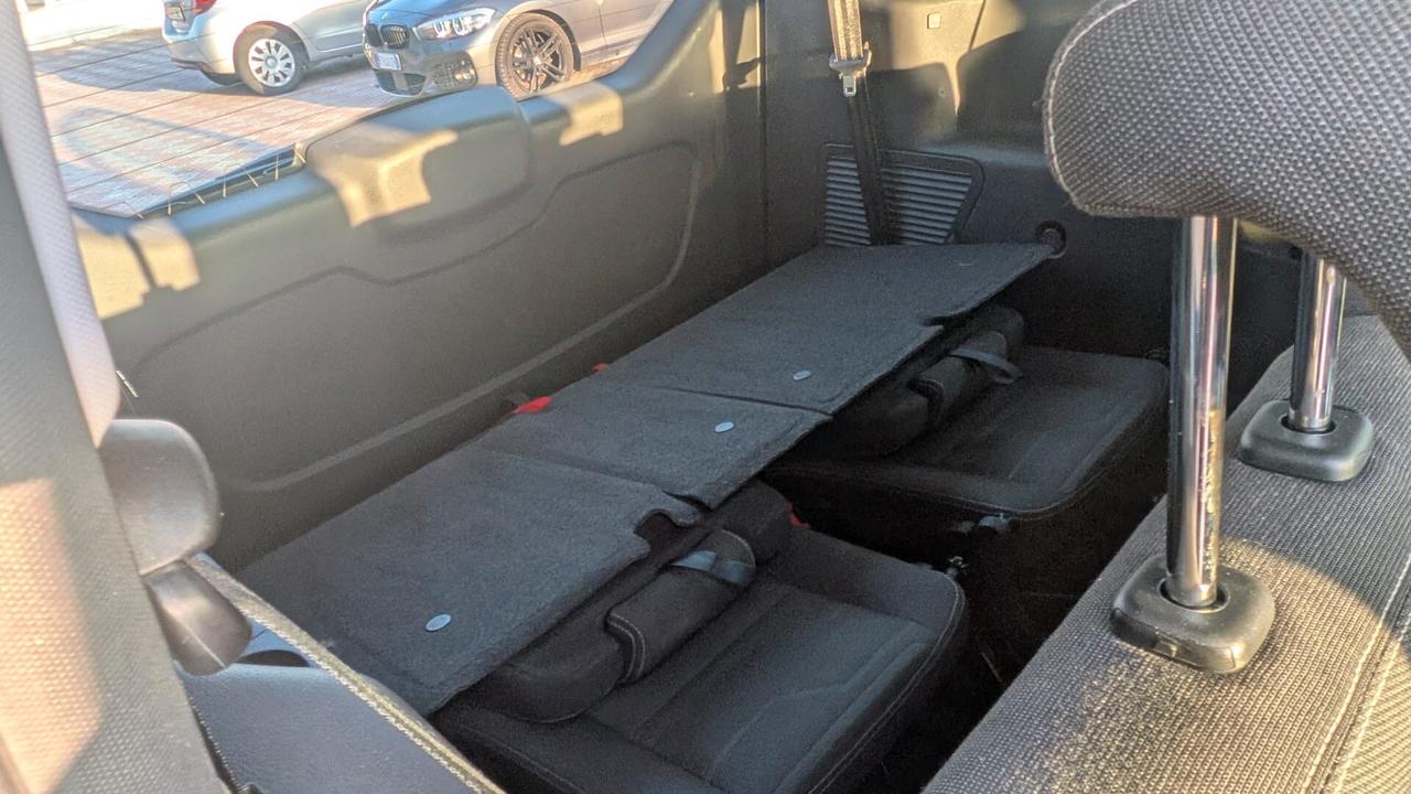 Ford Tourneo Connect Connect7 1.6 TDCi 115 CV Titanium