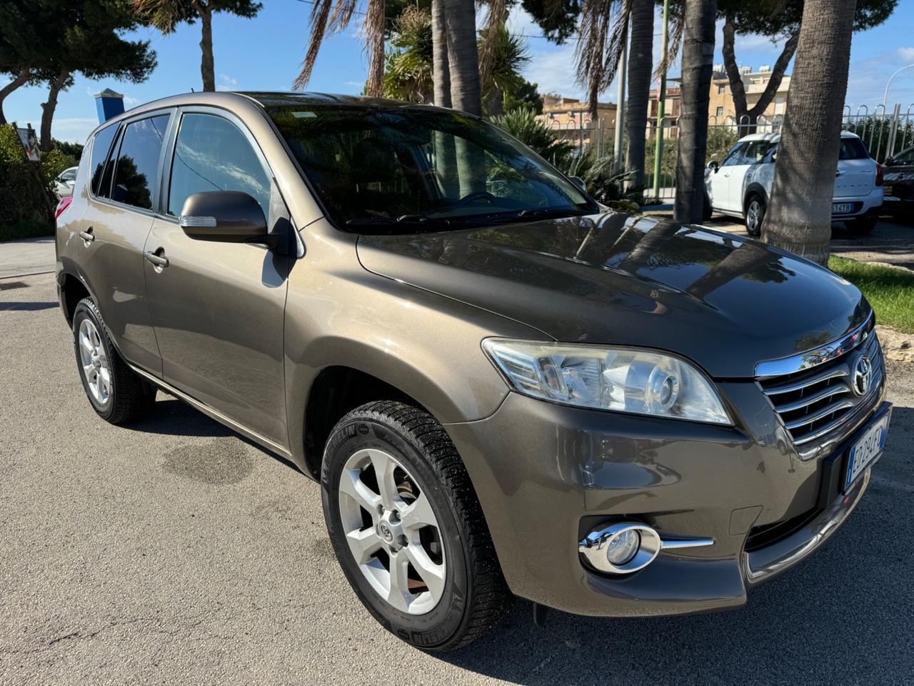 Toyota RAV 4 RAV4 Crossover 2.2 D-4D 150 CV DPF Luxury