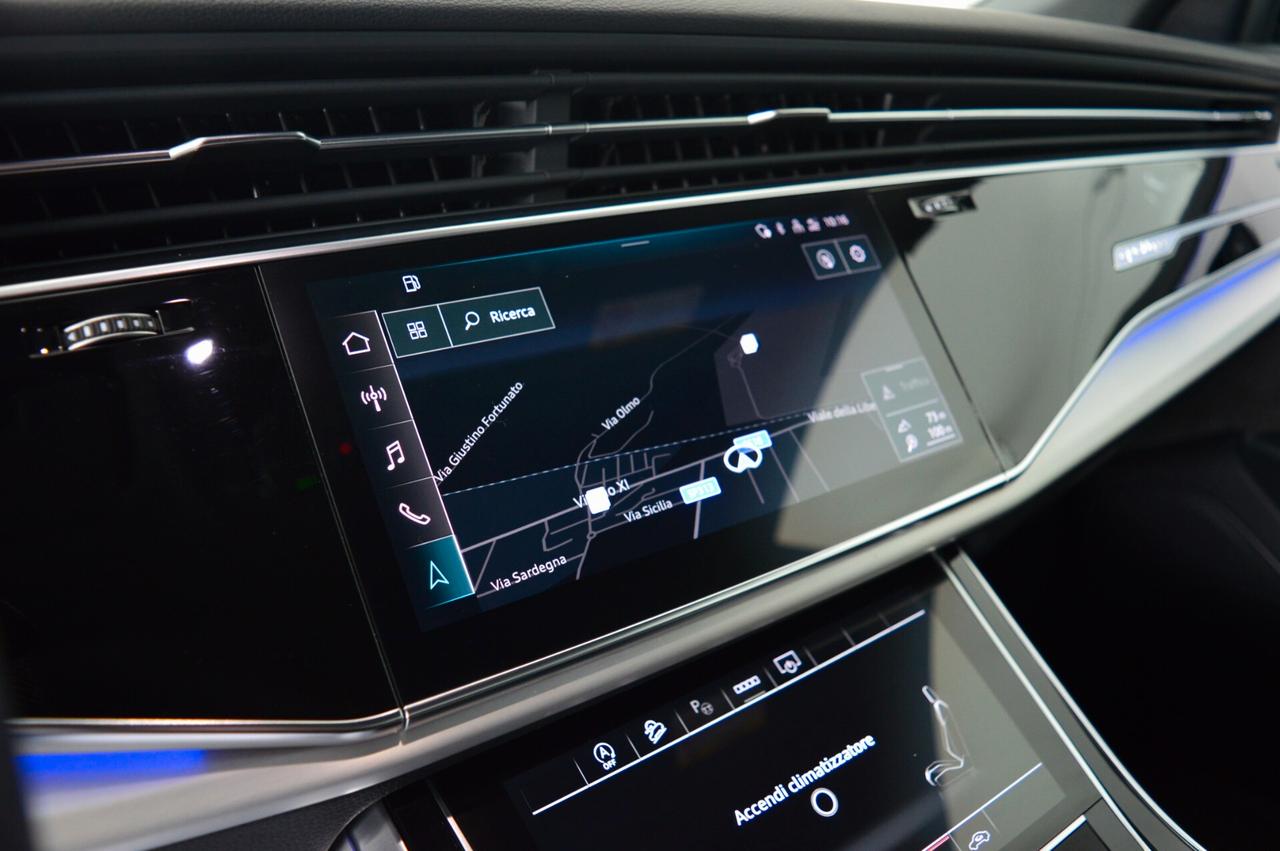 Audi Q8 45 TDI mhev Quattro tiptronic Sline