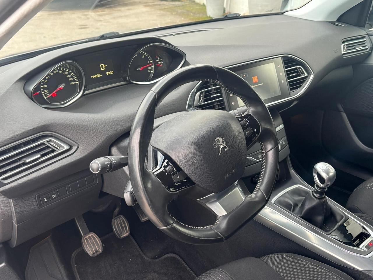 Peugeot 308 BlueHDi 120 S&S Allure