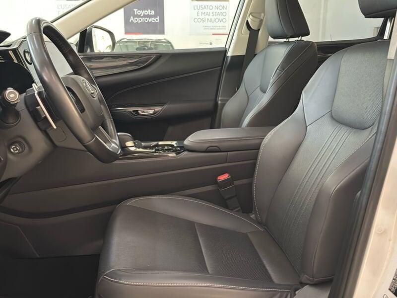 Lexus NX Plug-in Premium+ AWD