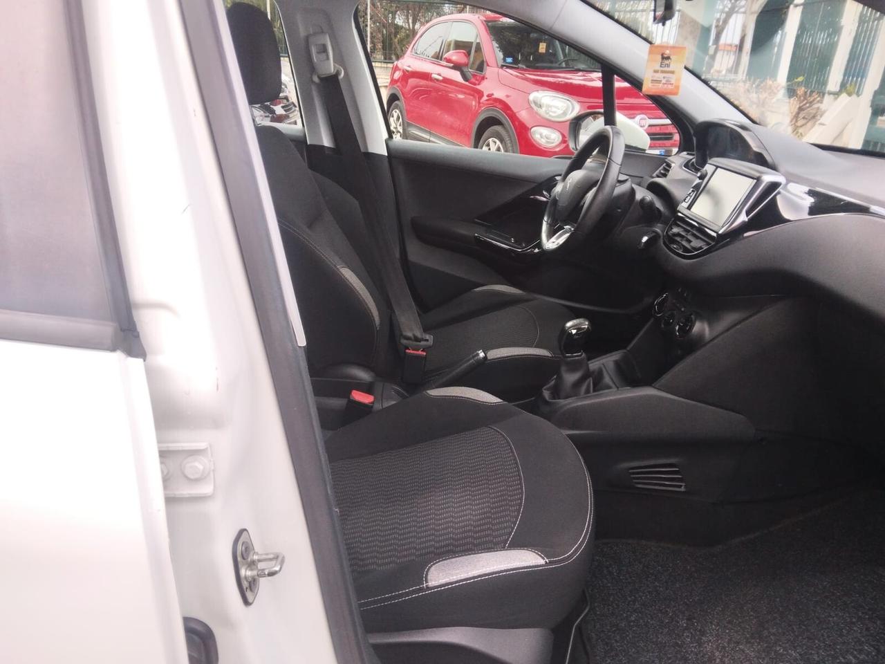 Peugeot 208 1.2 benzina Allure 2015