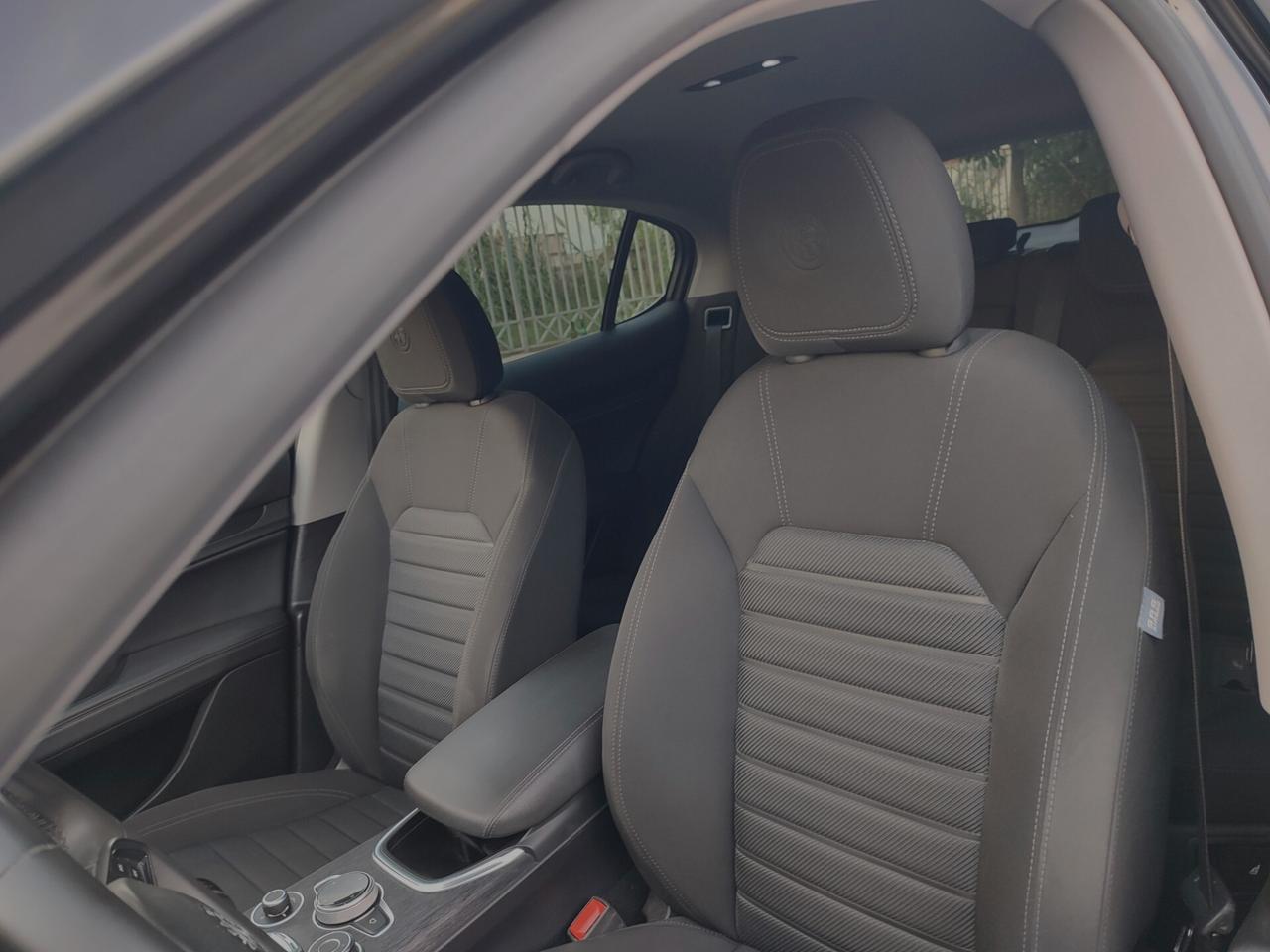 Alfa Romeo Stelvio 2.2 DIESEL 160 CV AT8 RWD NAVIGATORE AUTOMATIK