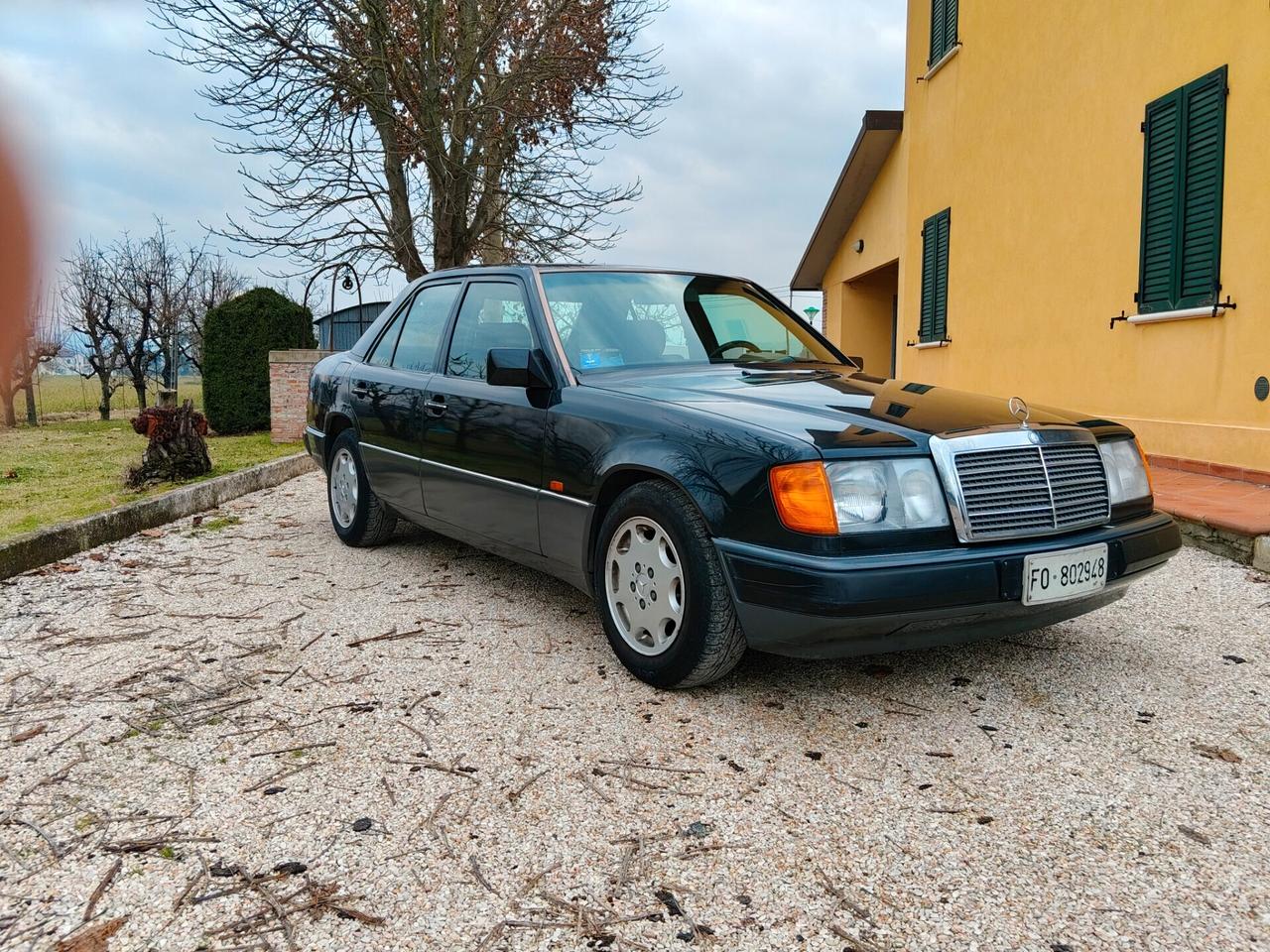 Mercedes-benz E200