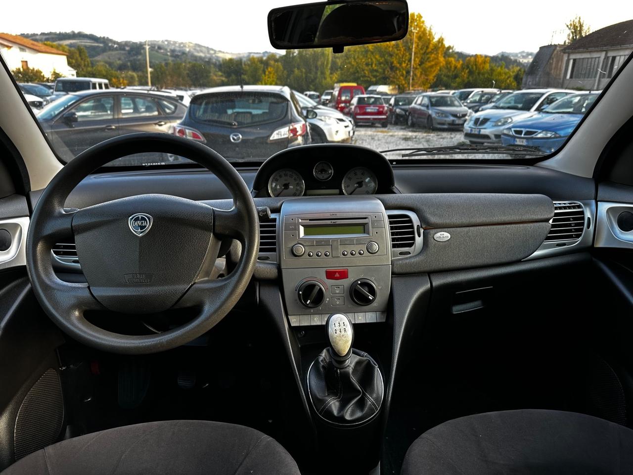 Lancia Ypsilon 1.2 Modamilano