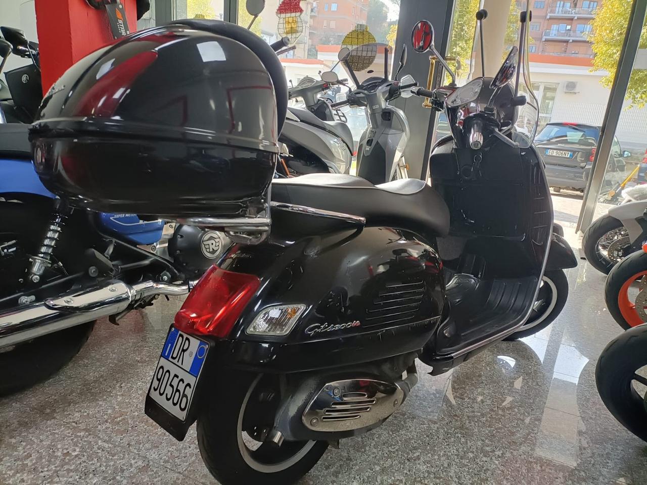 Piaggio GTS 300 super