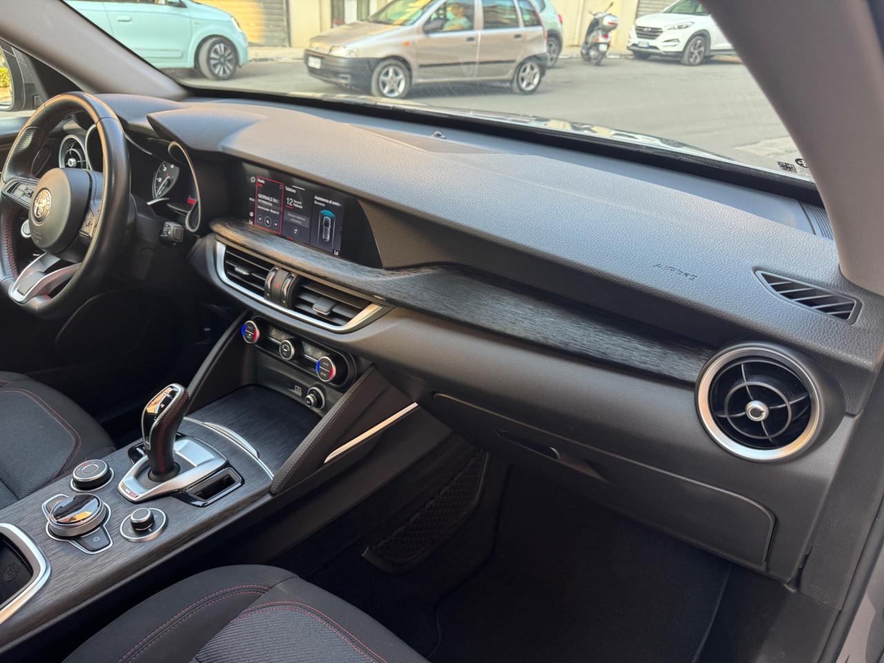 Alfa Romeo Stelvio 2.2 Turbodiesel 160CV Sprint limit